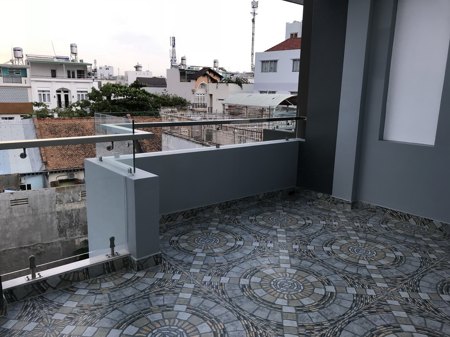 Bán nhà Phan Đăng Lưu, Quận Phú Nhuận tuyệt phẩm 4 lầu t.kế tuyệt đẹp hẻm ôtô 7 chỗ vào tận nhà